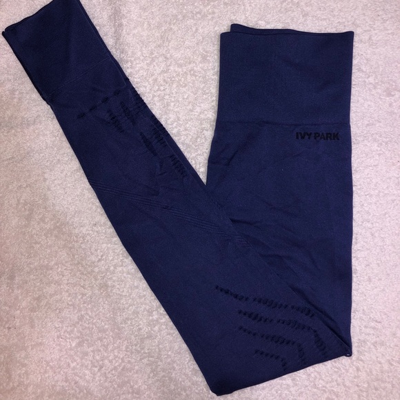 Ivy Park by Beyoncé Leggings - Picture 2 of 10